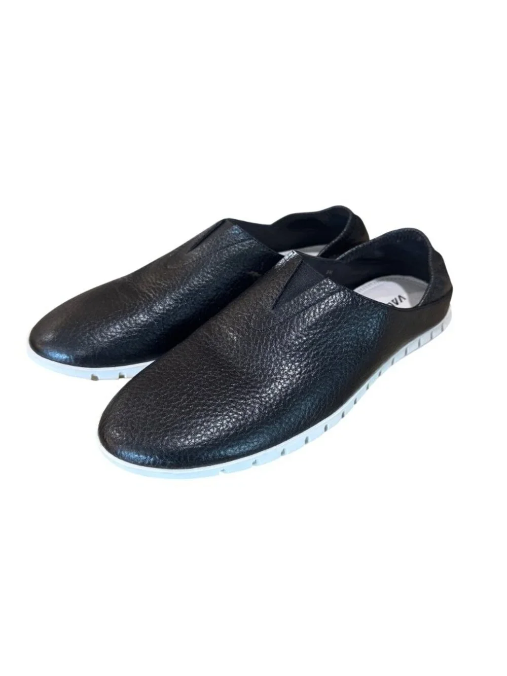 Vaneli Sport Black Leather Slip-On Shoes Athletic Sneakers Women 9N Athleisure
